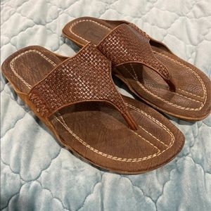 Women’s Tommy Bahamas leather sandals